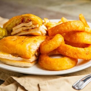 Austin’s Chicken Sandwich (Dinner)